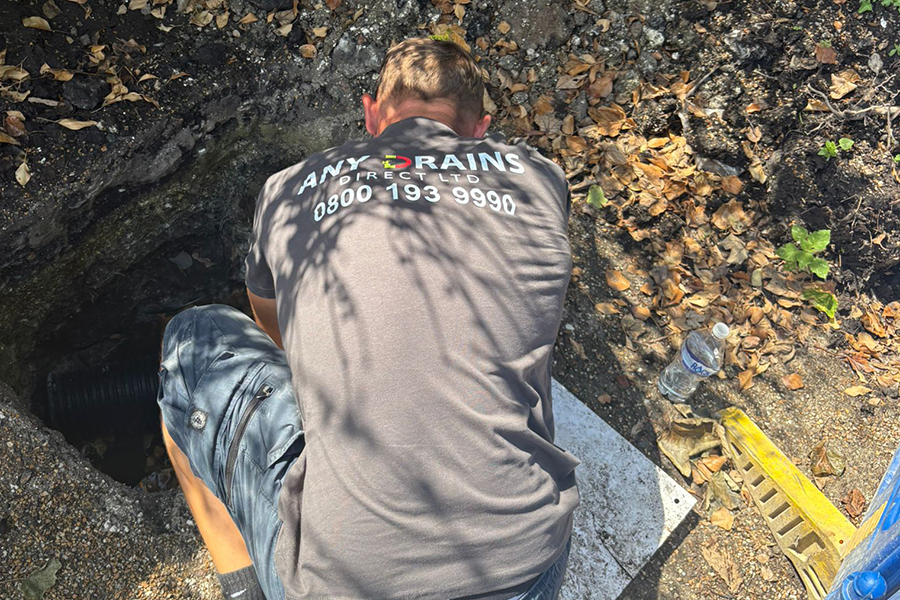 Broken drain repair Kent